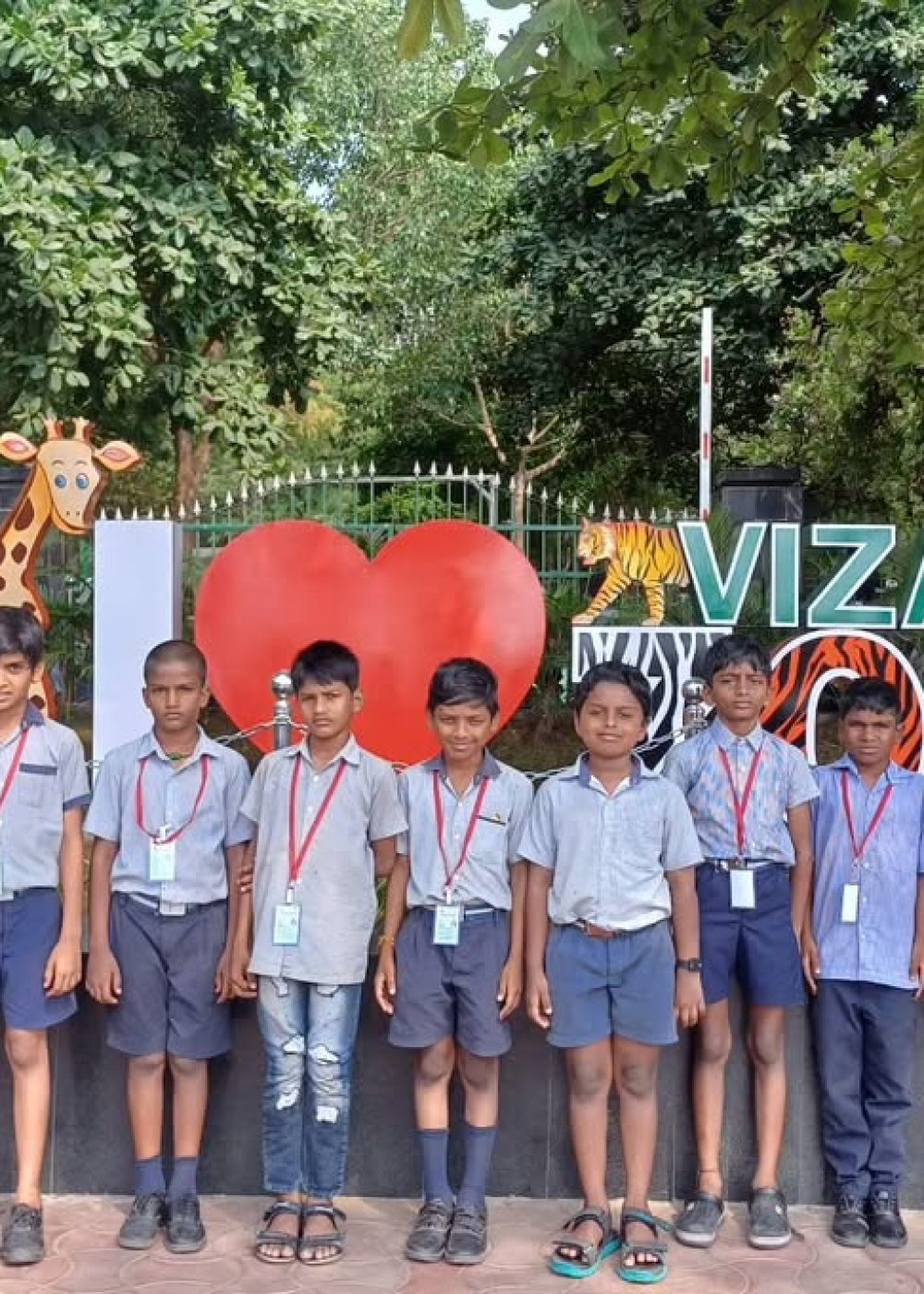 NATIONAL ZOO LOVERS DAY (2)